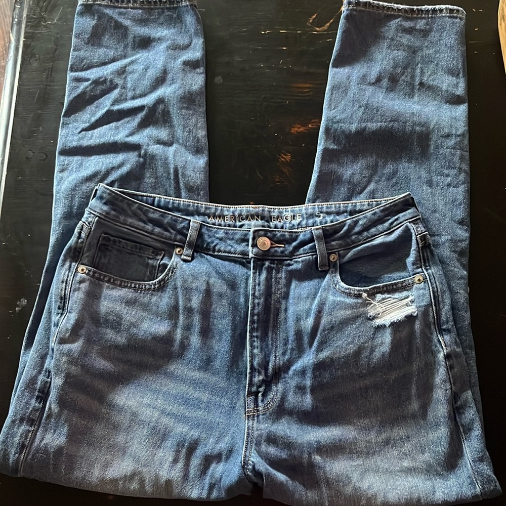 American eagle outfitters comfort stretch waist band mom Jean